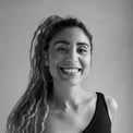 Mia, 29